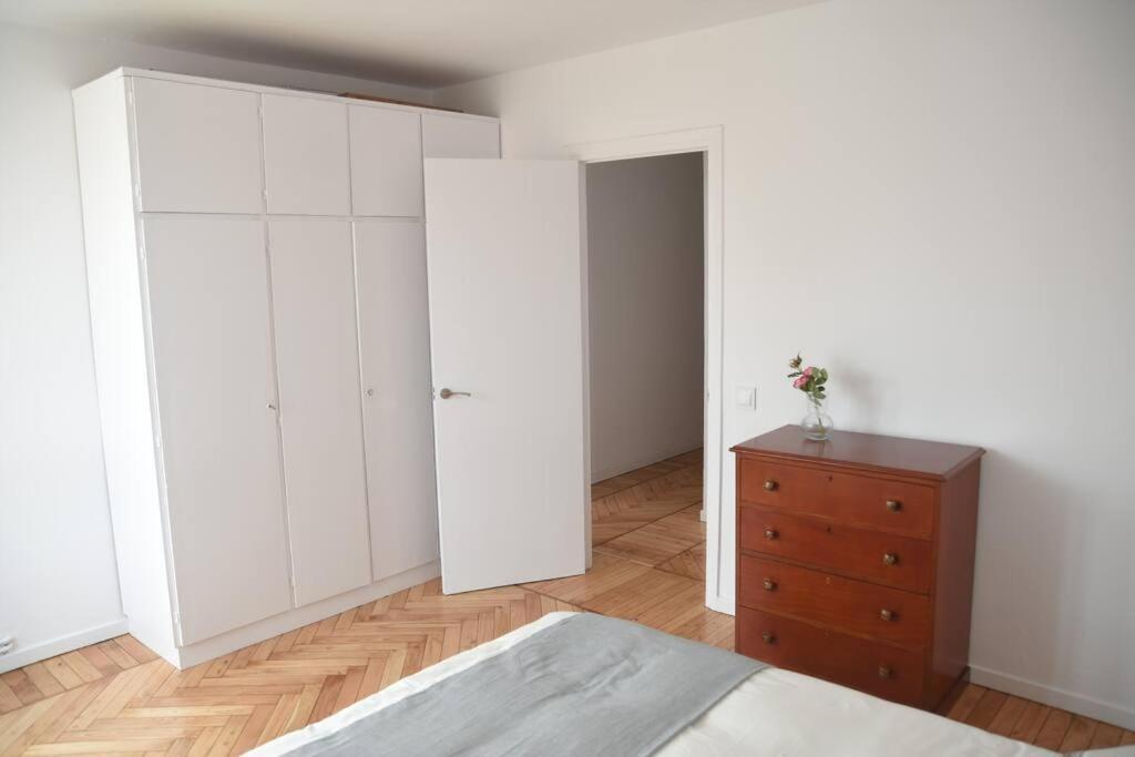 Nuevo y Amplio piso con wifi y vistas a la bahia Santander