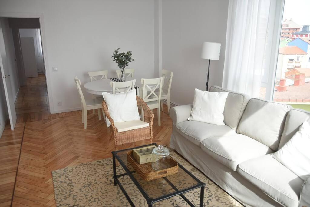 Nuevo y Amplio piso con wifi y vistas a la bahia Apartamento Santander
