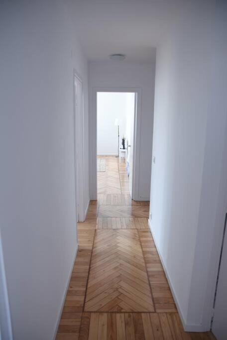 Nuevo y Amplio piso con wifi y vistas a la bahia Apartamento Santander