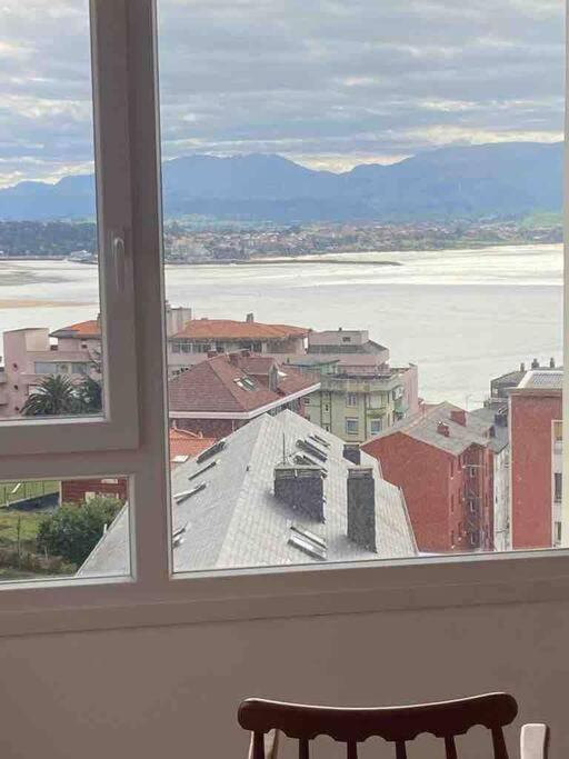 Nuevo y Amplio piso con wifi y vistas a la bahia Santander